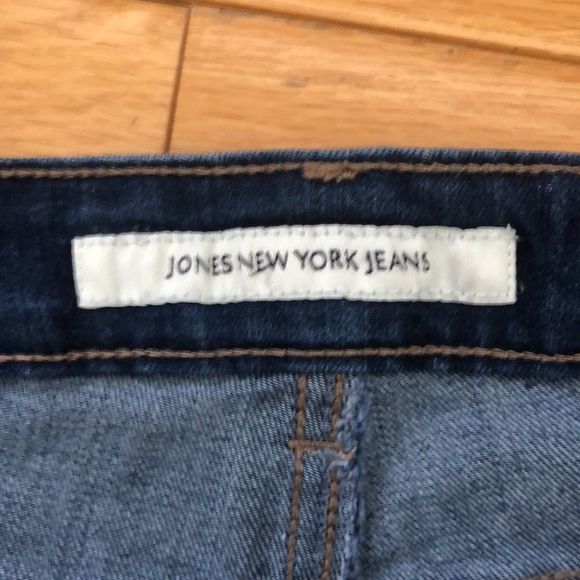 🔴 2 for $25 SOHO ANKLE JEANS | JONES NEW YORK size 8 - Picture 2 of 10